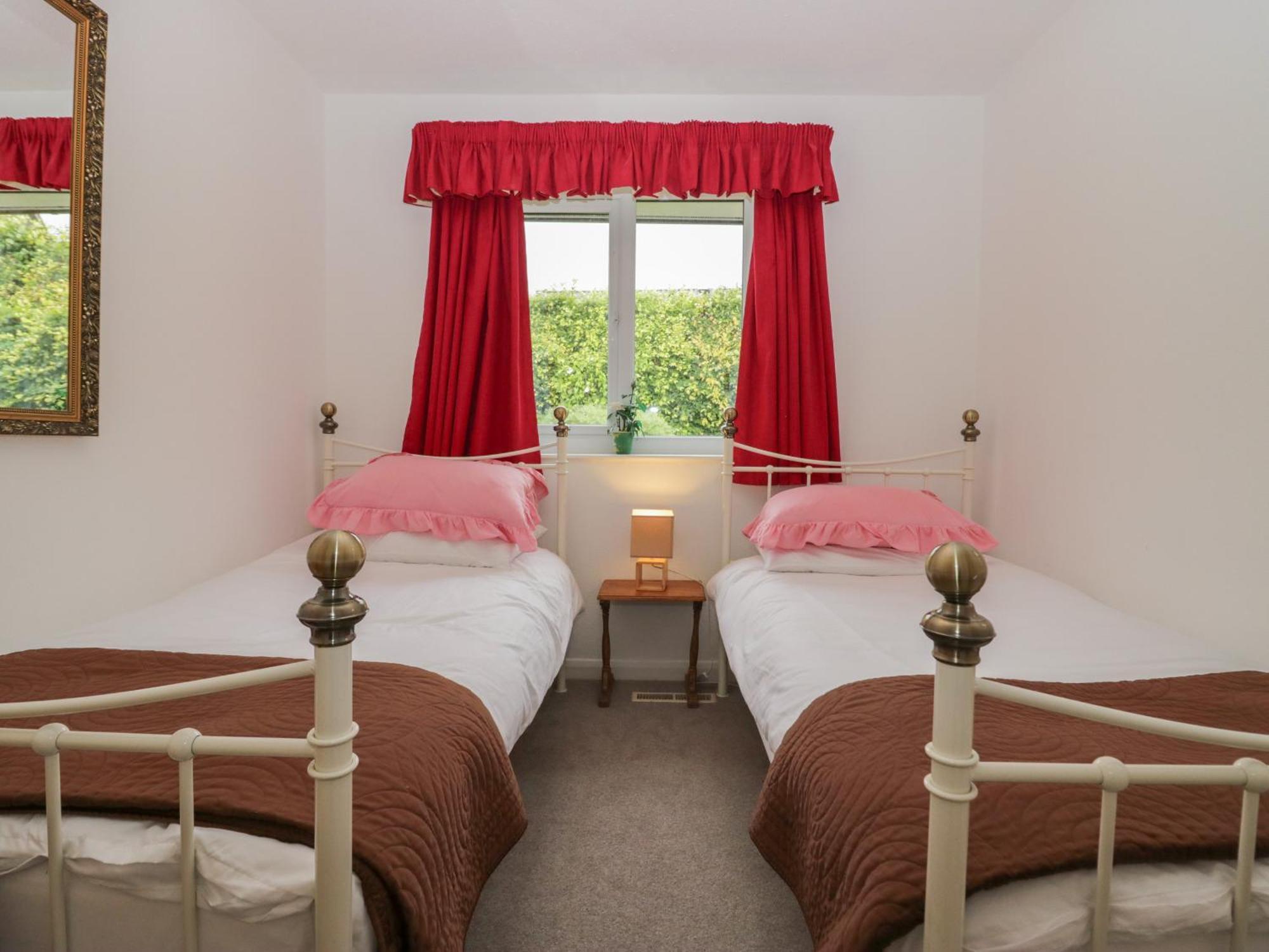 The Bird'S Nest Villa Windermere Exteriör bild