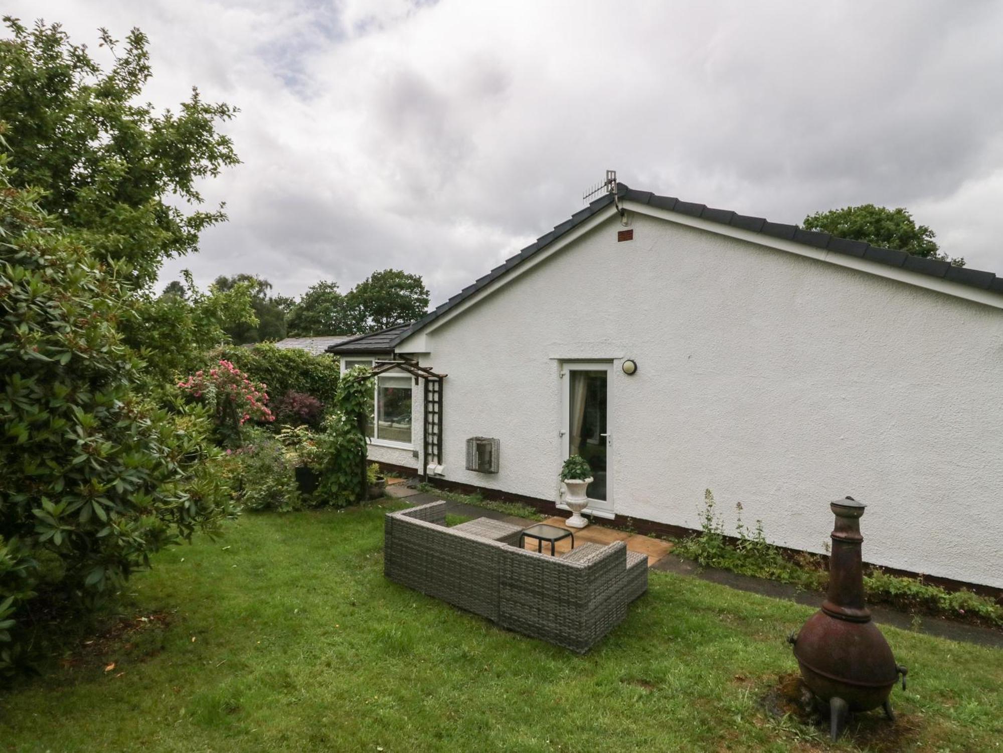 The Bird'S Nest Villa Windermere Exteriör bild