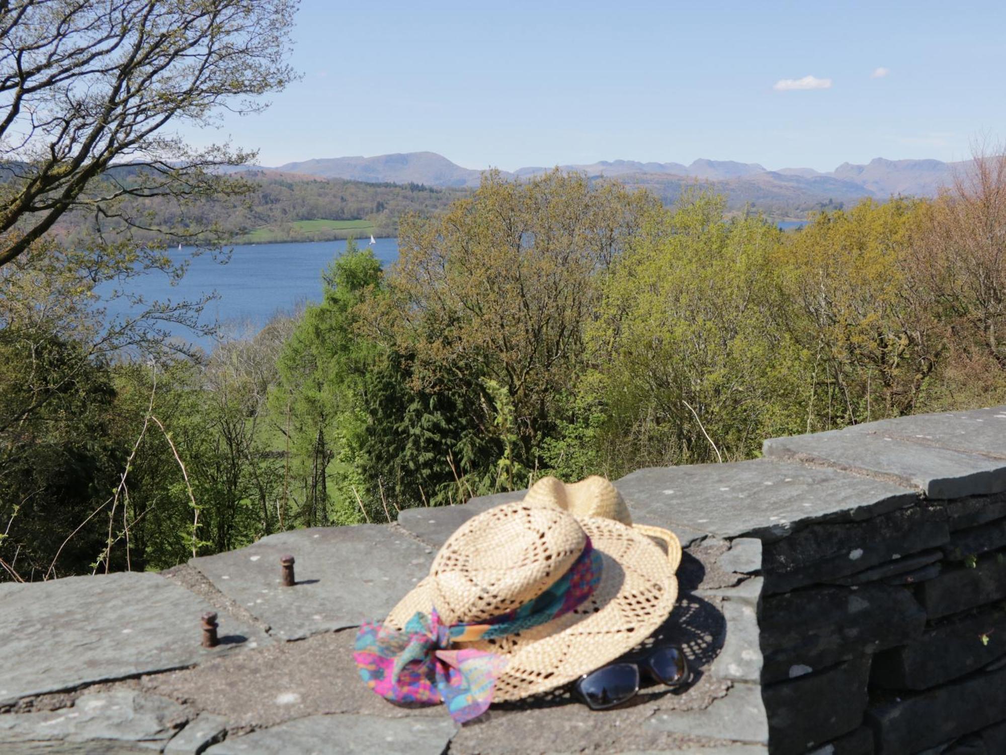 The Bird'S Nest Villa Windermere Exteriör bild